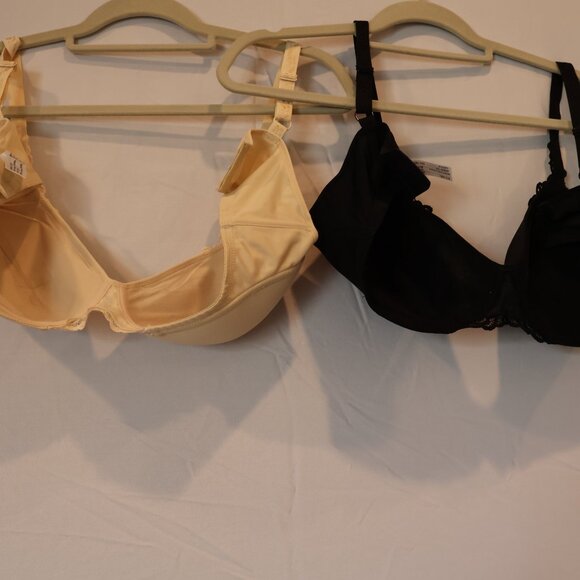 Set of Bras - Picture 6 of 8